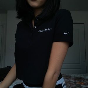 cropped black nike tee